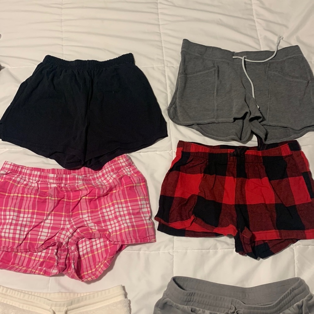 Bundle of 6 shorts